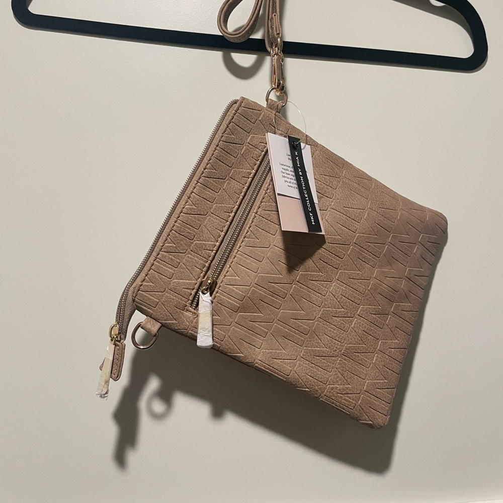 NWT Mia K Crossbody